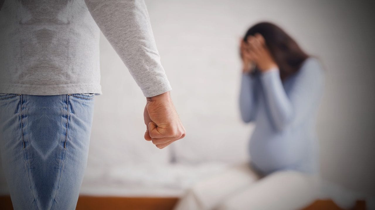 Violencia familiar; hasta 10 años de cárcel con mujeres embarazadas de por medio