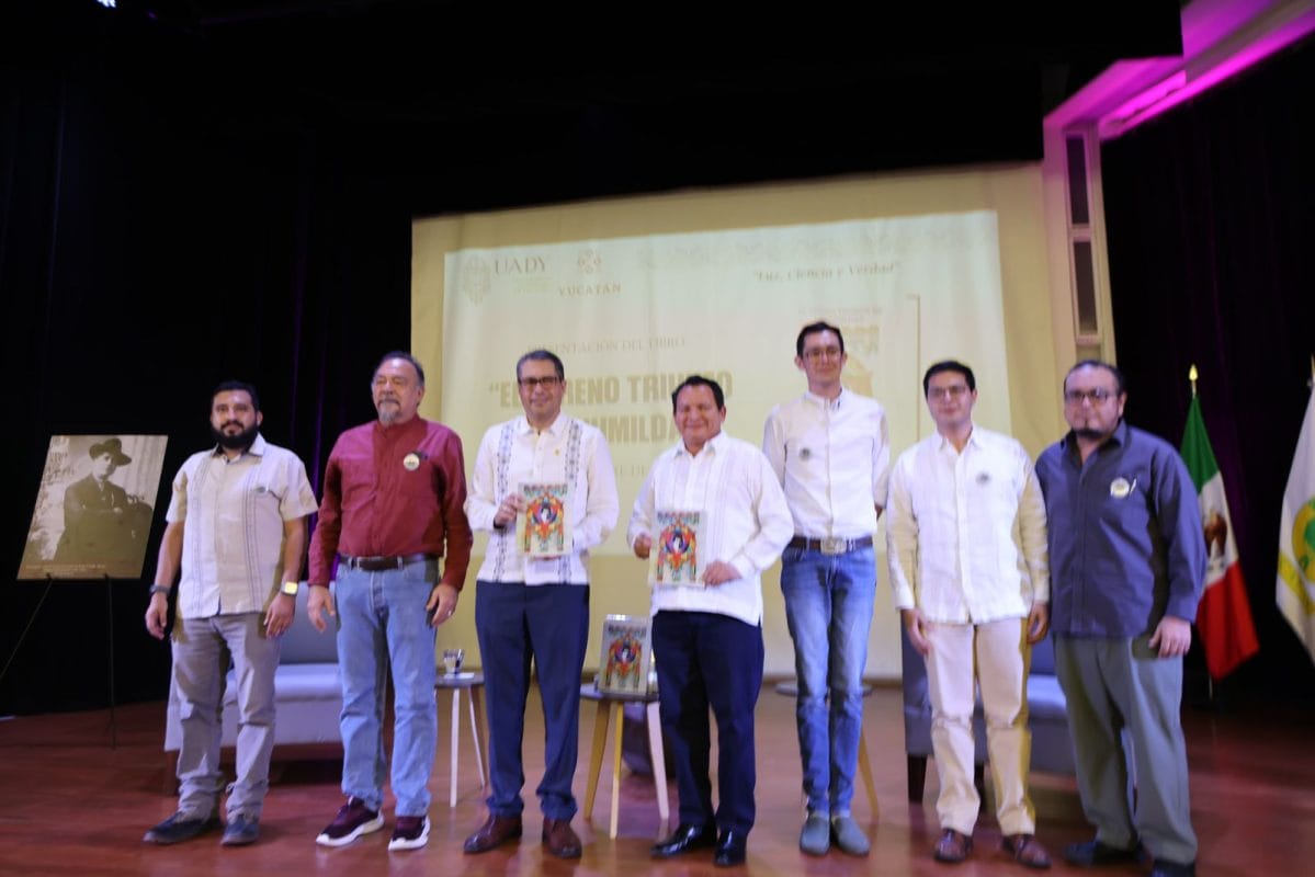 Plasman legado de Felipe Carrillo Puerto, con el libro El Sereno Triunfo de la Humildad