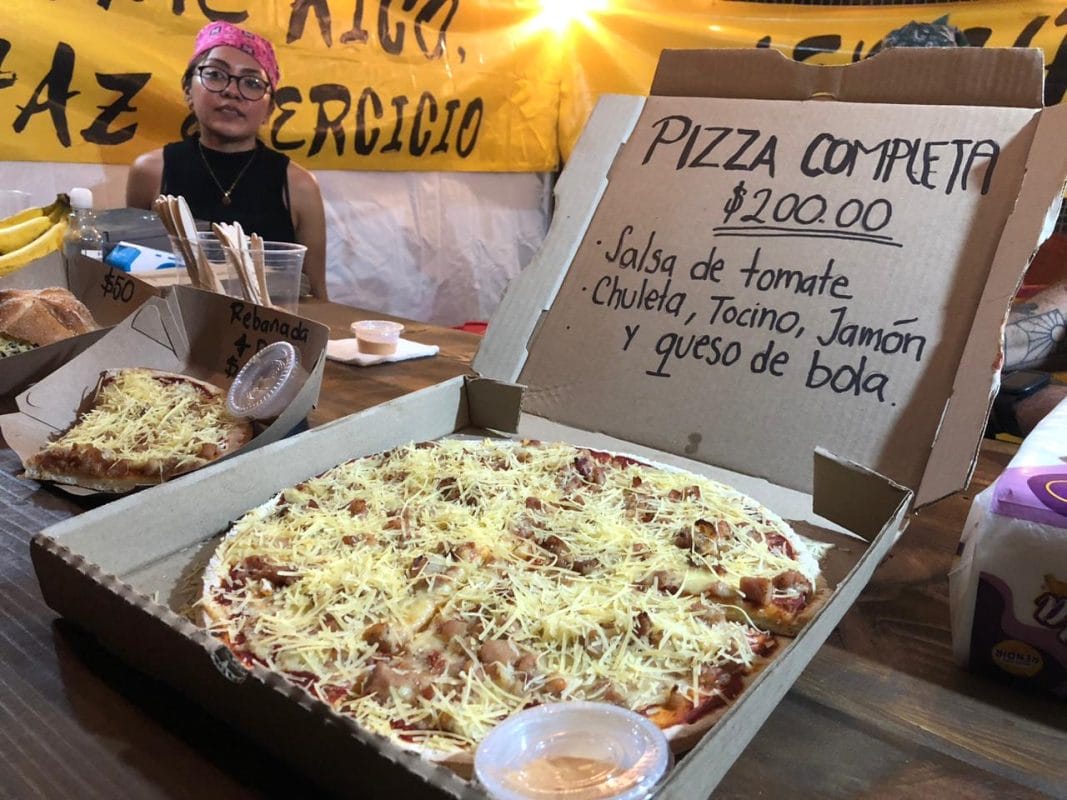 Feria del Queso de Bola en Cancún convoca a miles pese a lluvias