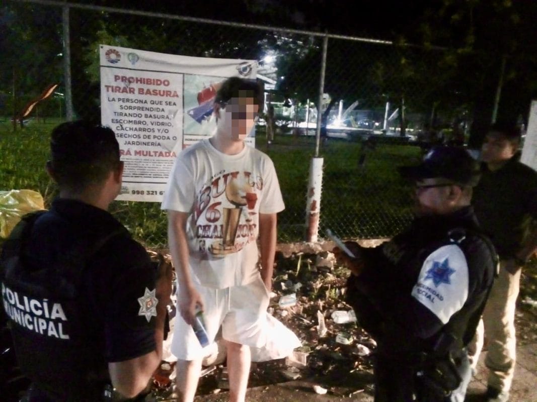 Más detenidos por tirar basura en lugares prohibidos en Cancún.