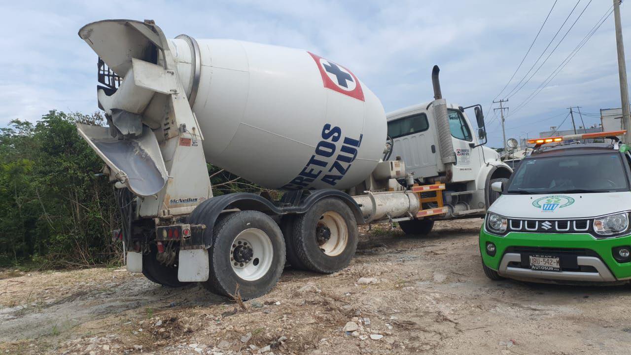 Detienen a trabajador de Cruz Azul por tirar residuos en Cancún