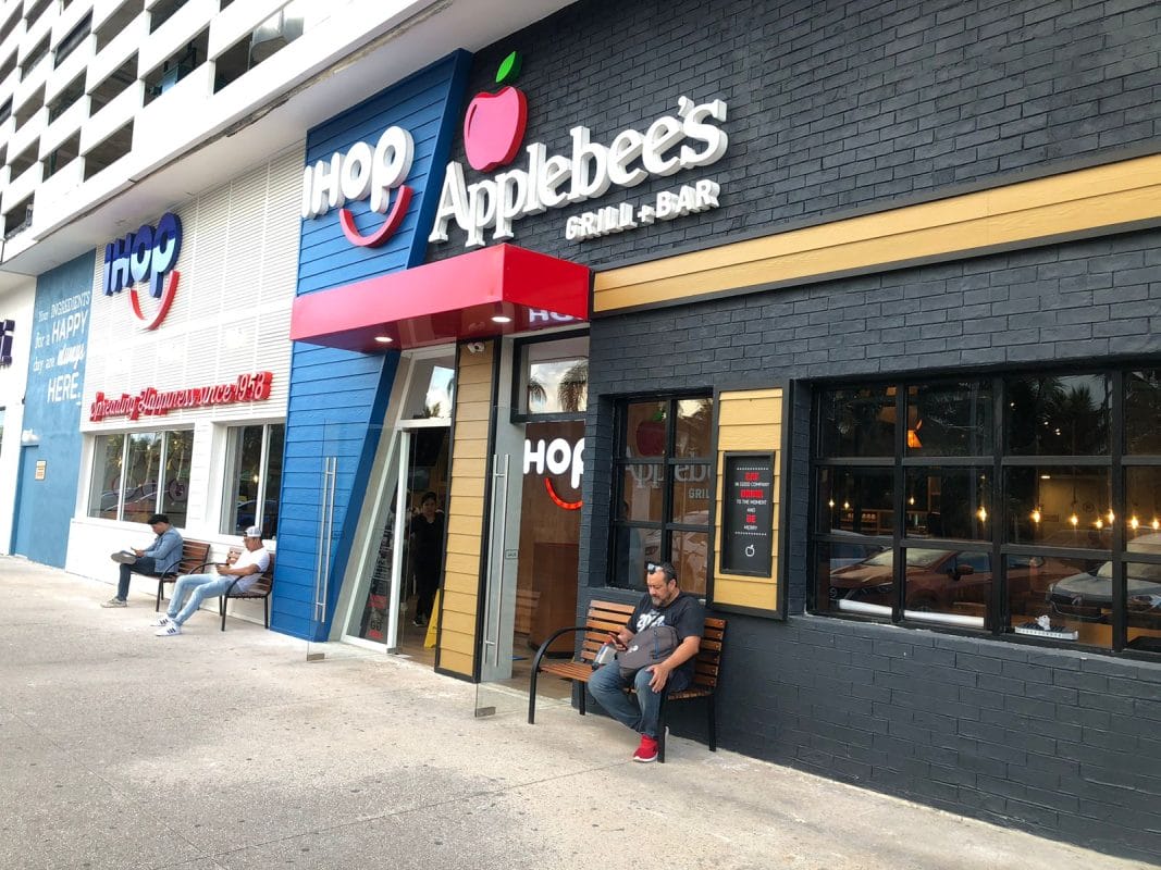 Para subsistir, restaurantes apuestan por comensales locales