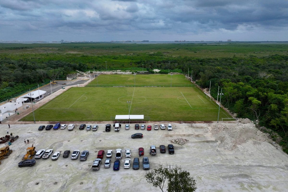 Inauguran camino de acceso a la nueva unidad deportiva Luis Donaldo Colosio
