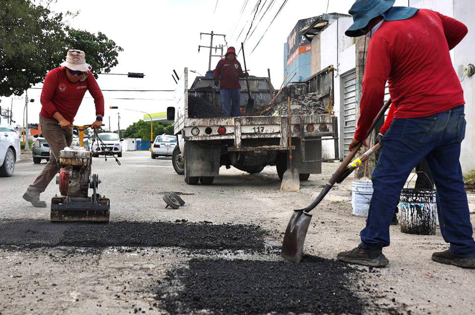 baches Bacheo intensivo en Cancún tras los frentes fríos de esta temporada invernal