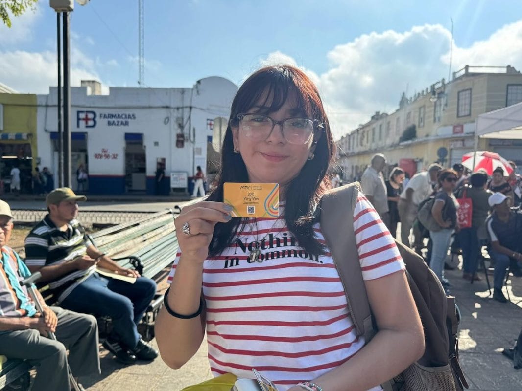 tarjetas Inició el cambio de tarjeta Va y Ven, físicas y digitales para estudiantes