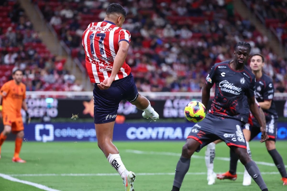 Chivas Defeats Tijuana 2-1, Ending Four-Game Winless Streak Chivas Defeats Tijuana 2-1, Ending Four-Game Winless Streak