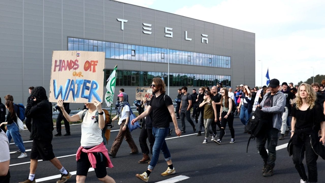 Elon Musk Faces Tesla Sales Decline in Germany Amid Political Controversy