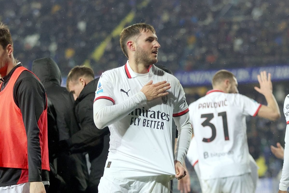 Santi Giménez Shines in Serie A Debut with a Goal for AC Milan Santi Giménez Shines in Serie A Debut with a Goal for AC Milan