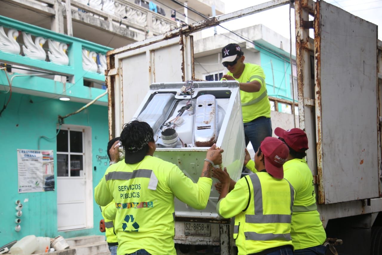 Fortalecen la descacharrización permanente en Isla Mujeres
