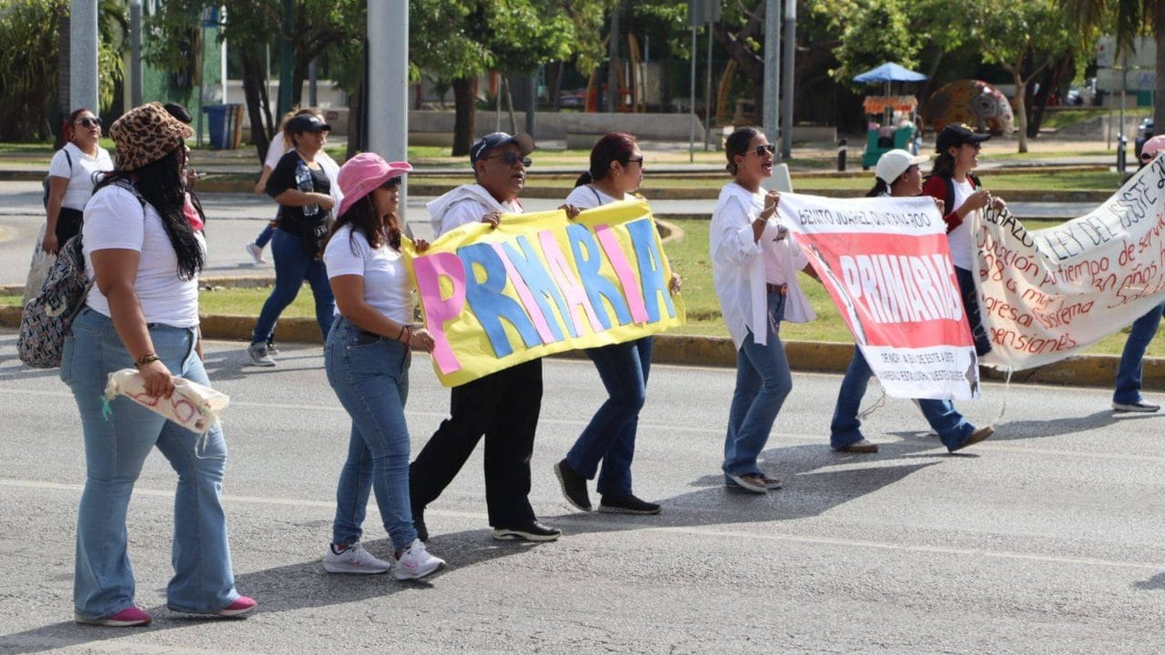 Advierten estancamiento educativo por paro magisterial en Quintana Roo Advierten estancamiento educativo por paro magisterial en Quintana Roo