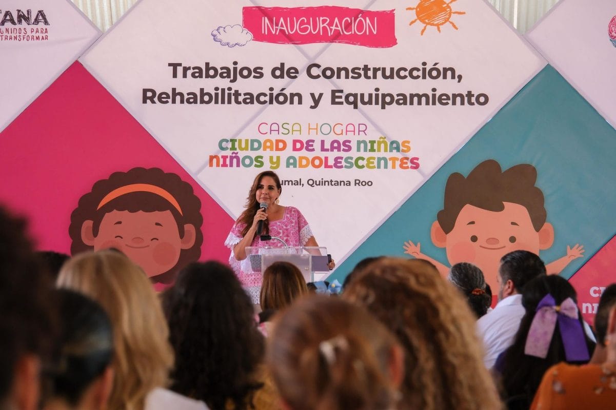 Entrega Mara Lezama rehabilitación de Casa Hogar en Chetumal