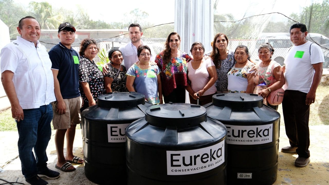 Más de mil personas atendidas en audiencia pública en Lázaro Cárdenas