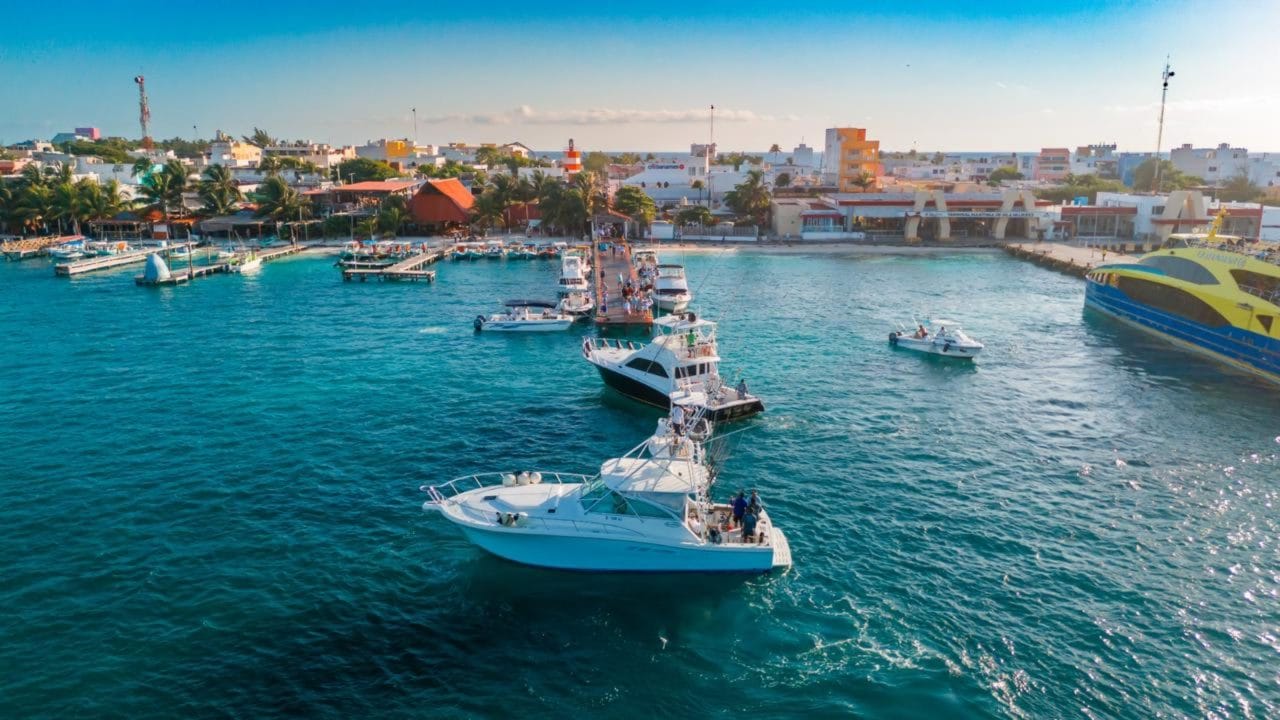 Isla Mujeres presume su torneo de pesca en el Tianguis Turístico de México