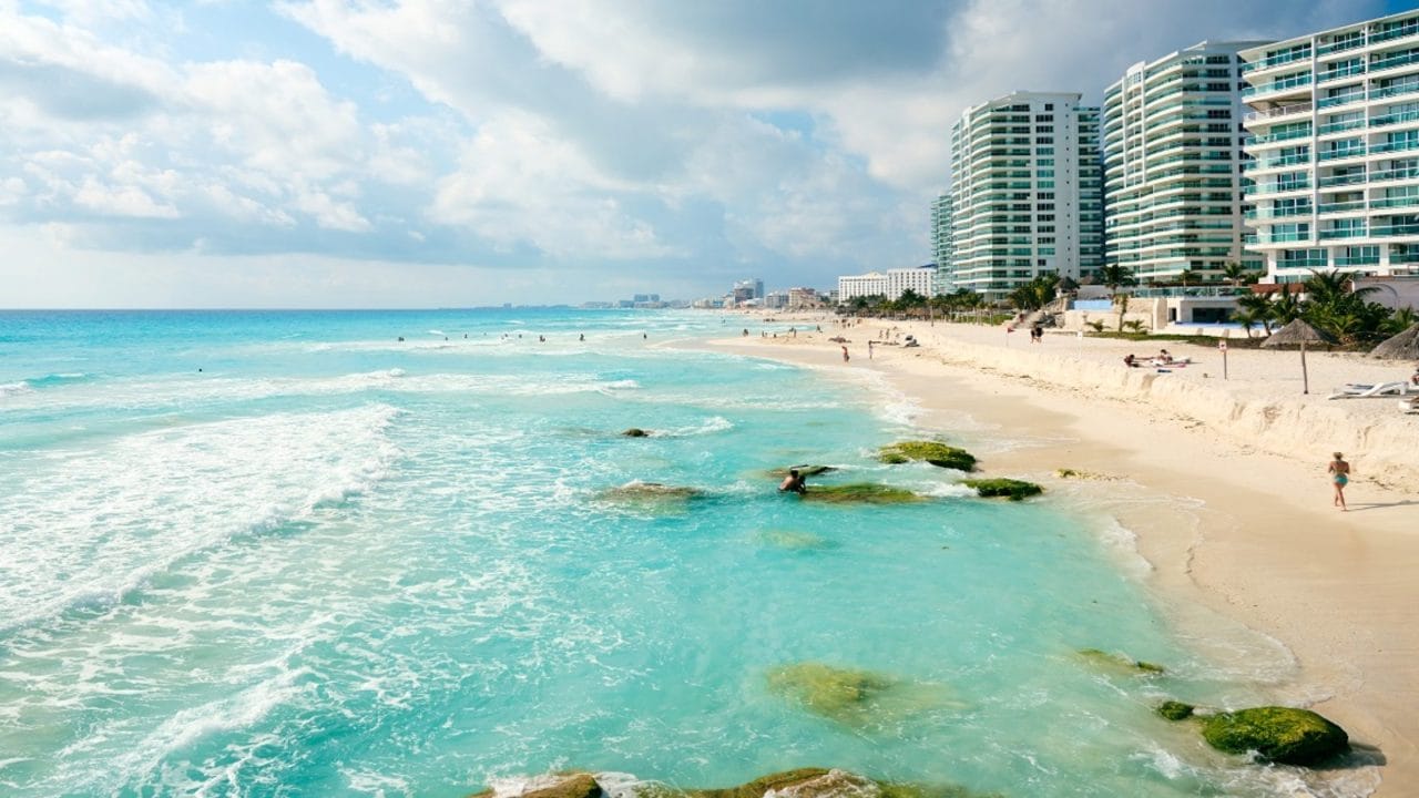 Playas limpias y seguras para celebrar el Día del Niño en Quintana Roo