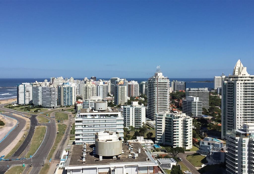 Inversión Inmobiliaria en México 2025: Oportunidades en Ciudades Secundarias y Nicho Industrial