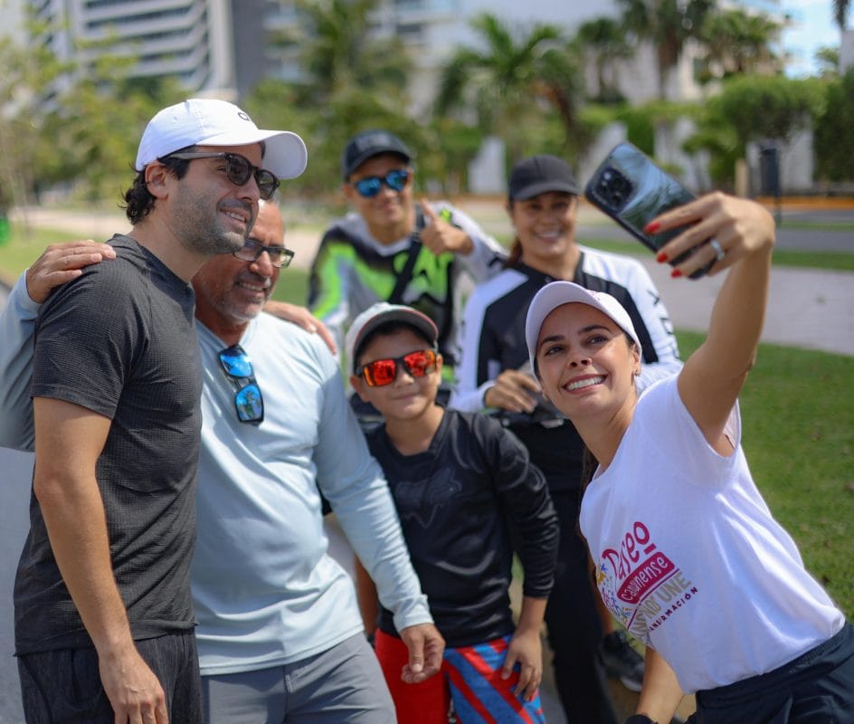 Conmemoran 55 Aniversario de Cancún con la tercera edición del Paseo Cancunense