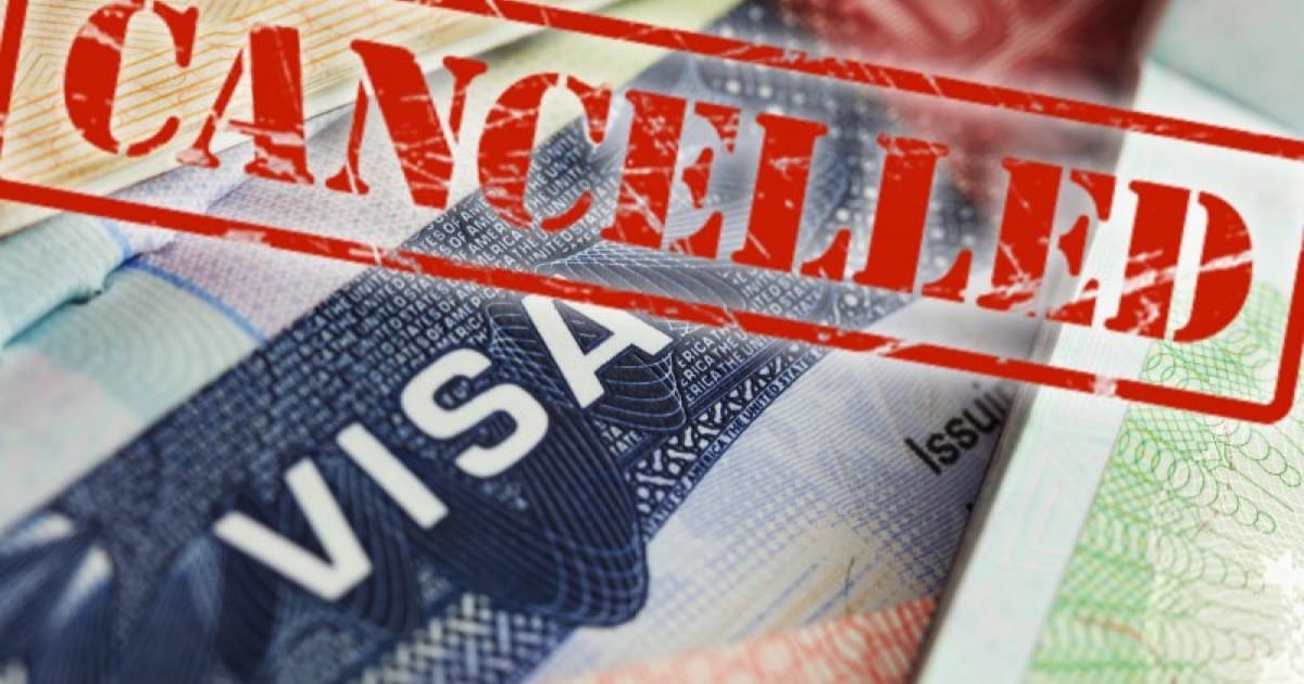 Drama Migratorio: Revocan 1,500 Visas Estudiantiles