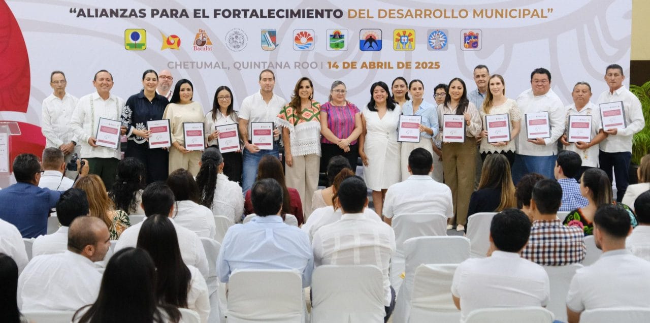 Quintana Roo firma sus 11 Planes Municipales de Desarrollo 2024-2027