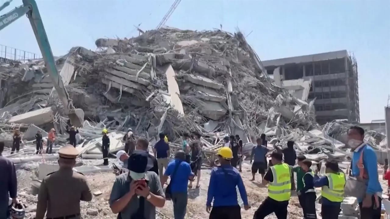 Sismo M7.7: Sube cifra de muertos, rescate en Bangkok