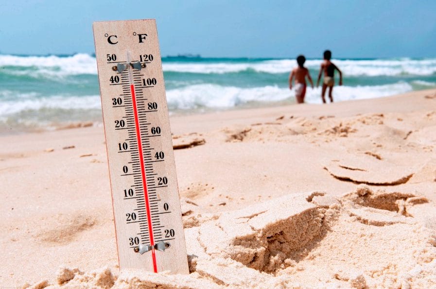 ¡Bochorno en el Paraíso! Cancún Espera 33°C, Tormentas Eléctricas y Alta Humedad este Viernes 23 de Mayo