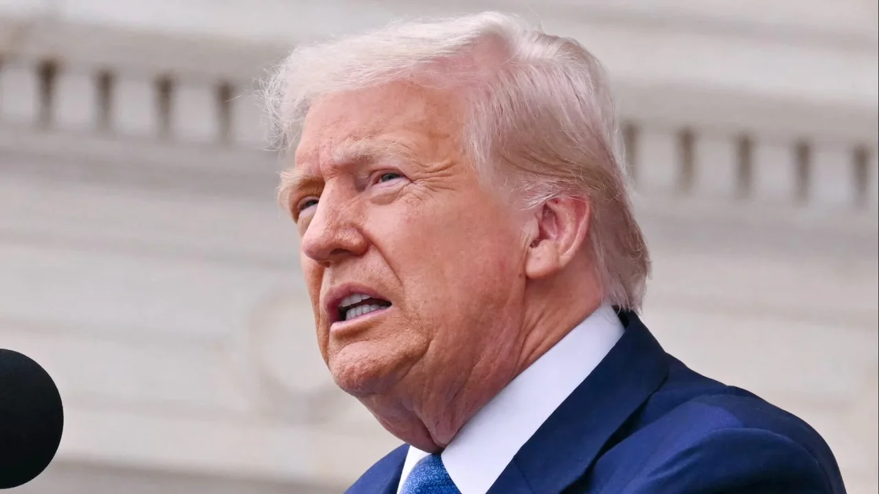 Trump vs CBS: Disputa legal por edición en "60 Minutes" avanza