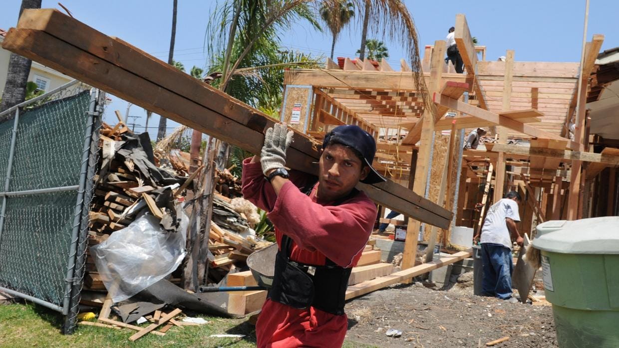 México en Foco: Avanza Reforma Laboral de 40 Horas; Economía Crece Lento y Clima Desafía al País México en Foco: Avanza Reforma Laboral de 40 Horas; Economía Crece Lento y Clima Desafía al País