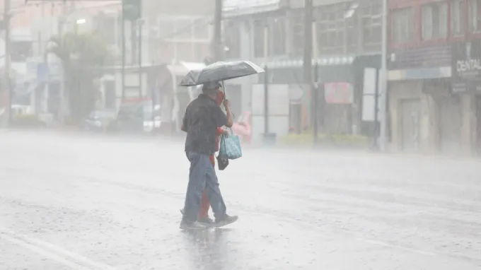¡Atención Edomex! Domingo con Lluvias Fuertes, Actividad Eléctrica y Posible Granizo; Tome Precauciones