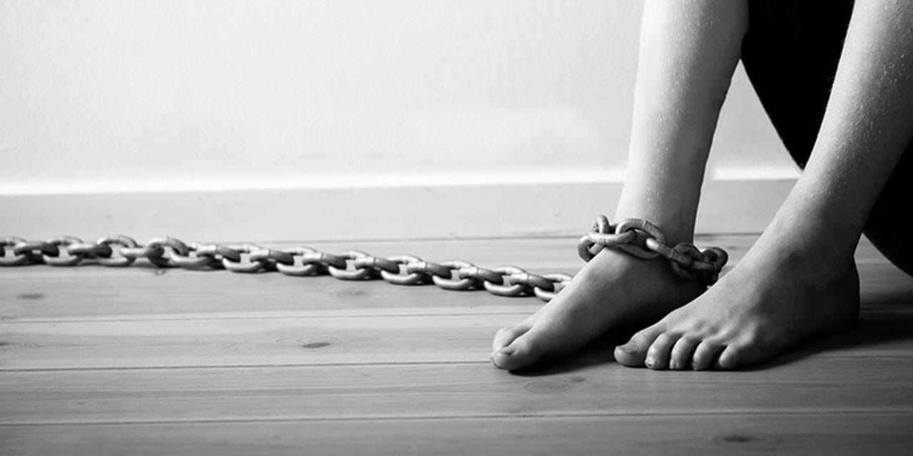 La entidad ha registrado 15 casos mensuales desde enero, revelando una tendencia constante que enciende alertas sobre la presencia activa de redes de explotación humana.