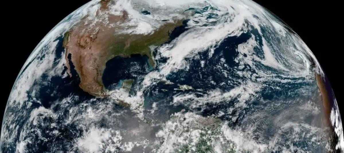 Pronóstico de condiciones neutrales en el Pacífico, retiro de base de datos sobre daños climáticos en EE. UU., y abril de 2025 como el segundo abril más cálido registrado