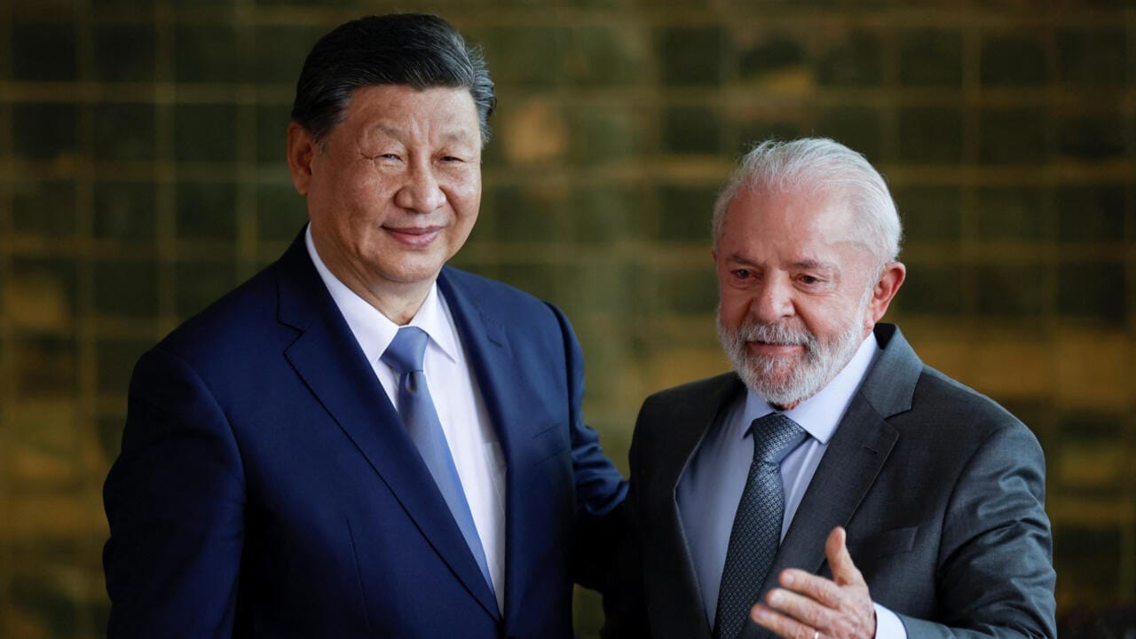 Brasil Lidera Acercamiento a China con Visita de Lula; Argentina Impulsa Conectividad Aérea y Chile Avanza en Minería Sostenible