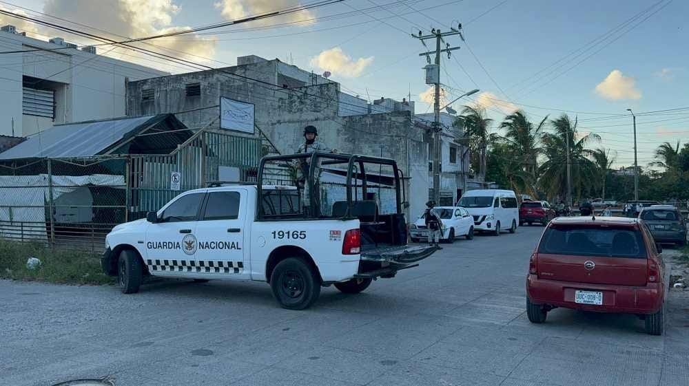 Catean Bar Clandestino en la Supermanzana 96 de Cancún ¡Clausurado! Catean Bar Clandestino en la Supermanzana 96 de Cancún; Siete Personas Detenidas en Operativo