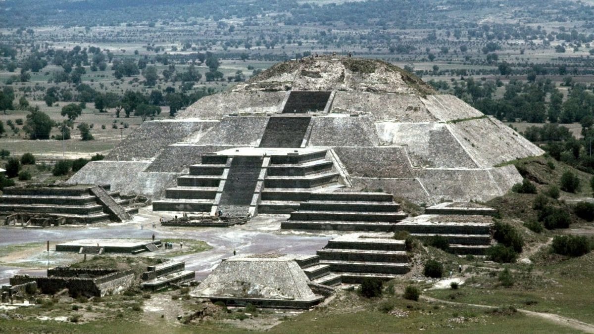INAH Reabre Ascenso a la PIRÁMIDE DE LA LUNA en Teotihuacan ¡HISTÓRICO! INAH Reabre Ascenso a la PIRÁMIDE DE LA LUNA en Teotihuacan; Mr. Beast ENFRENTA LEY por Violar Acuerdos de Filmación