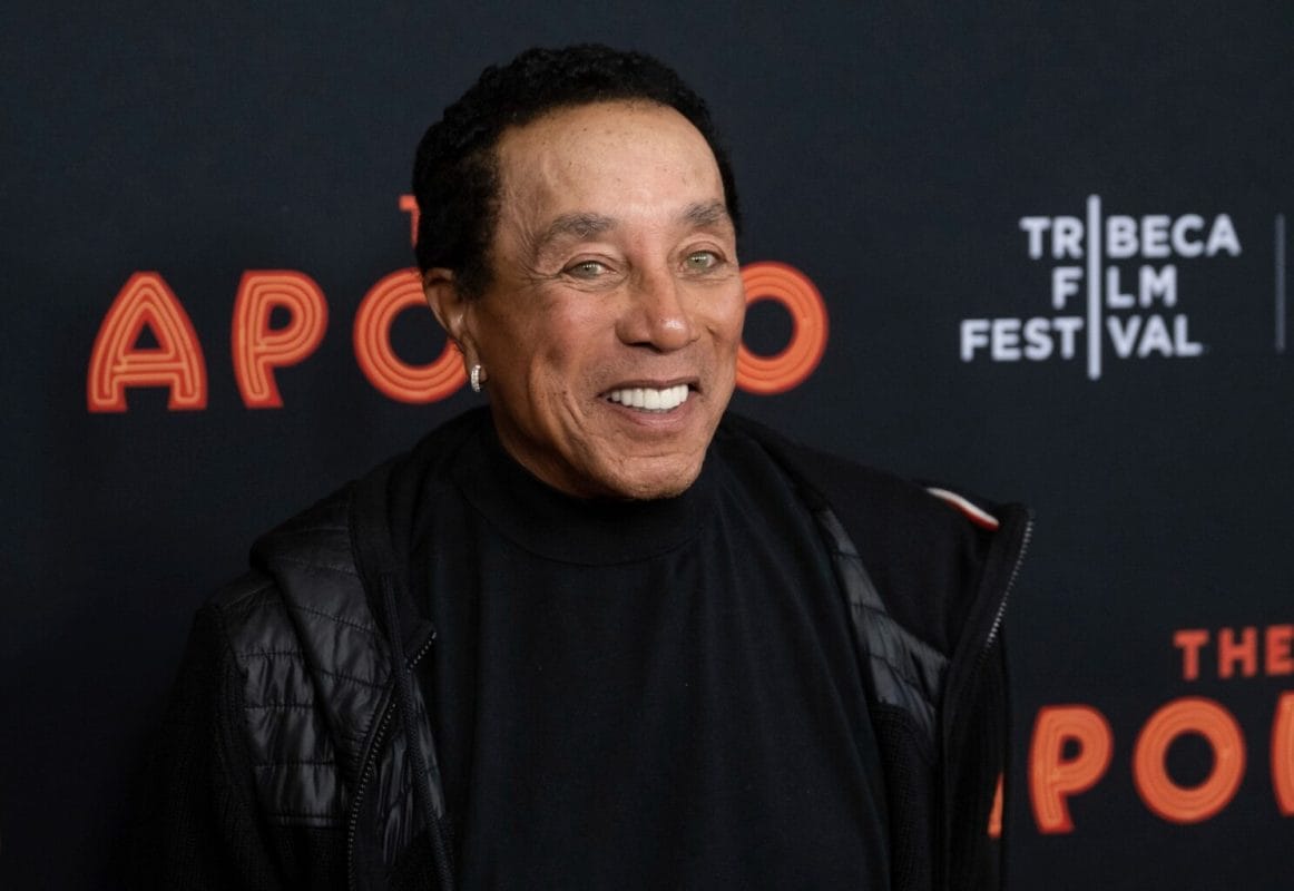Investigación Criminal Contra Smokey Robinson por Acusaciones de Agresión Sexual Investigación Criminal Contra Smokey Robinson por Acusaciones de Agresión Sexual