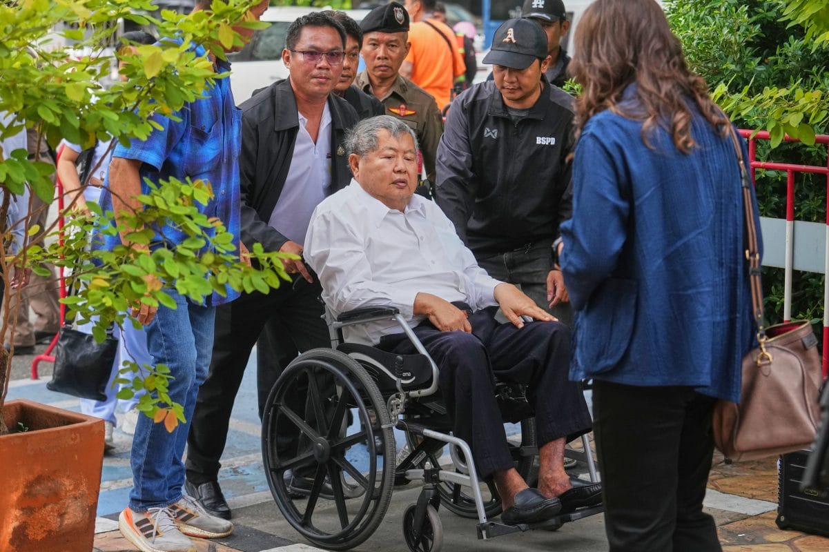 Magnate de la Construcción se Entrega por Colapso de Torre en Bangkok Tras Terremoto Magnate de la Construcción se Entrega por Colapso de Torre en Bangkok Tras Terremoto