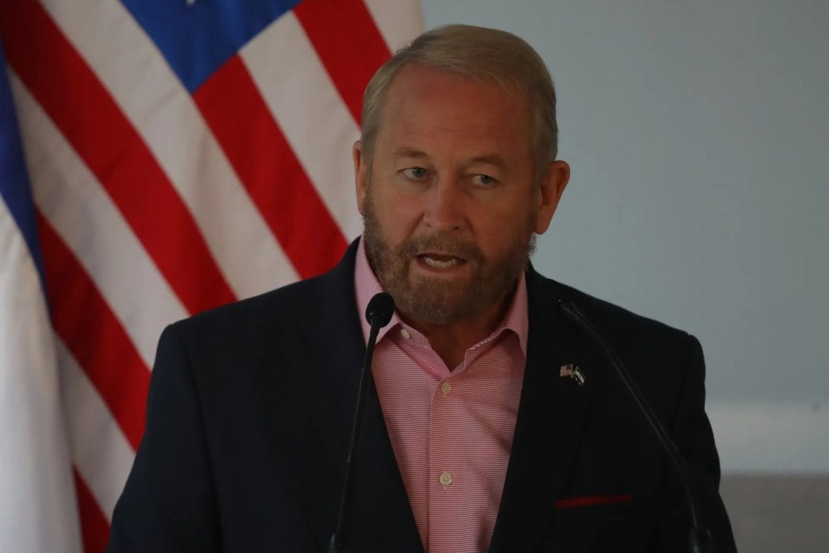 Ronald Johnson, exagente de la CIA, asume como nuevo embajador de EE.UU. en México: ¿Qué implica?