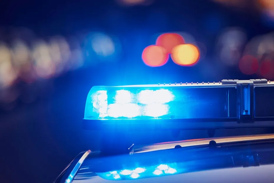 Policía Abate a Hombre en Fontana Tras Apuntarles con Arma en Disputa Doméstica