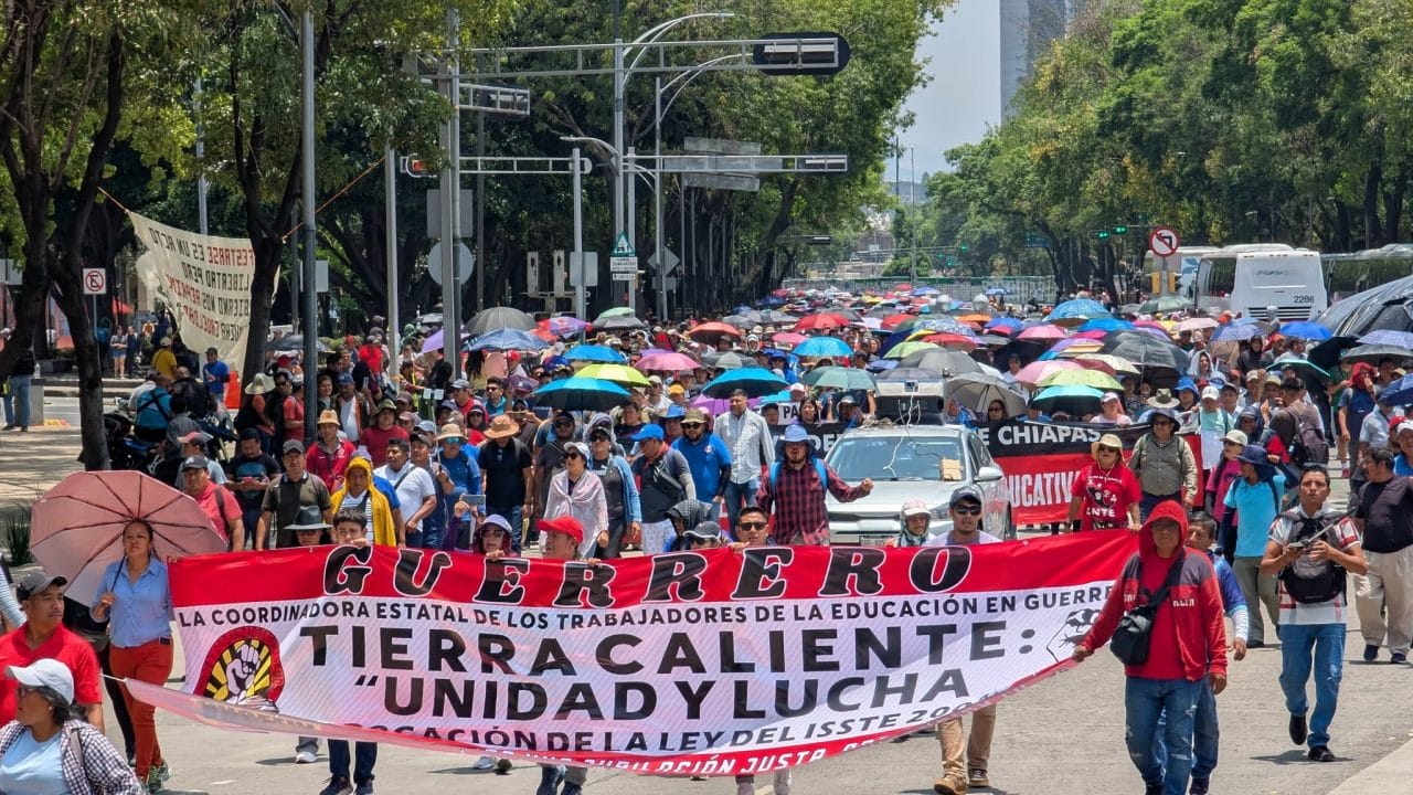 CDMX bajo presión: demandas de CNTE, mercados y normalistas sacuden la capital