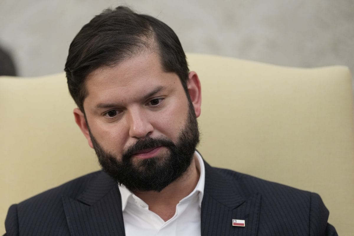 "Se le arrancaron las cabras": La furia política por la condena de Boric a EU "Se le arrancaron las cabras": La furia política por la condena de Boric a EU