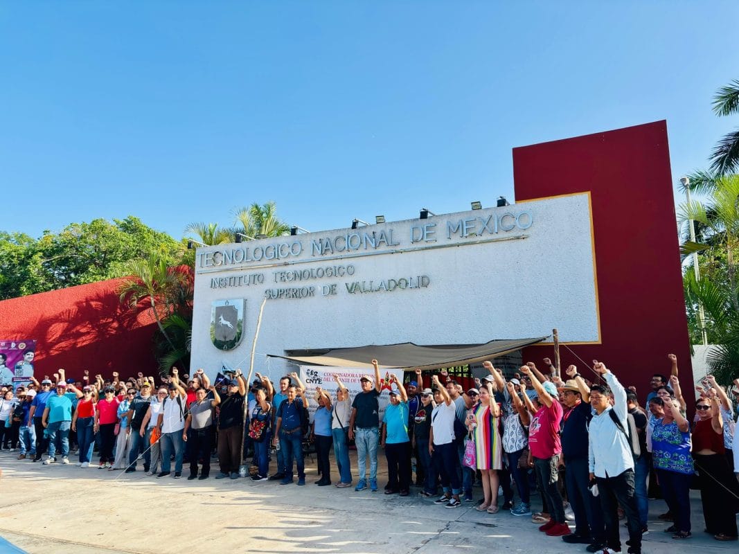 Gobierno celebra acuerdos clave con el magisterio yucateco