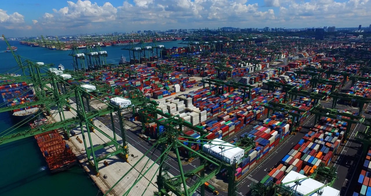 Singapur lanza la alarma: el motor del comercio mundial se gripa Singapur lanza la alarma: el motor del comercio mundial se gripa