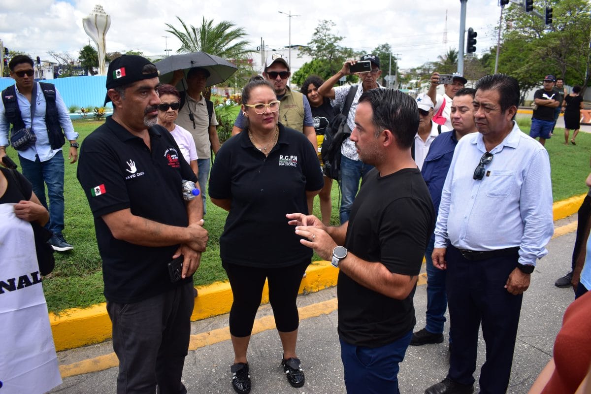 Realizan bloqueos sin motivo claro en Cancún