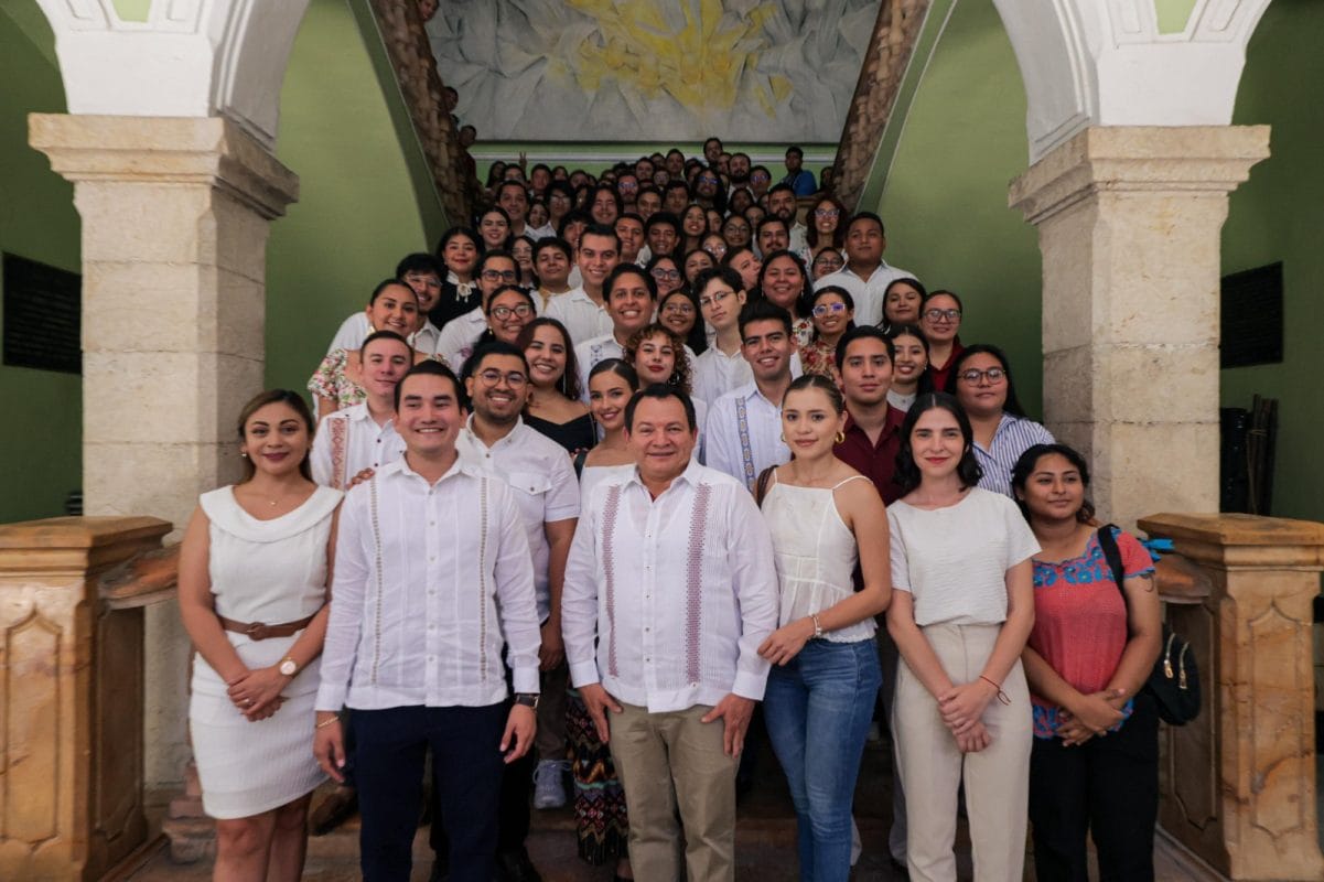 "Juventudes Renacimiento" en Yucatán: becas y participación