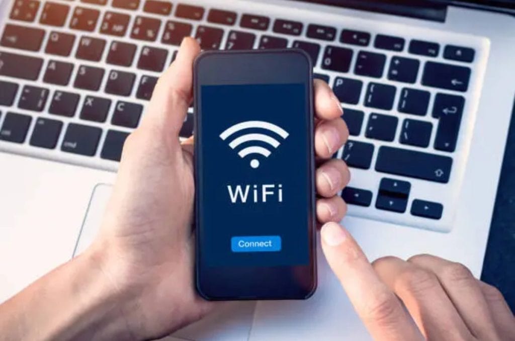 Cómo proteger tus datos personales al usar redes WiFi públicas__