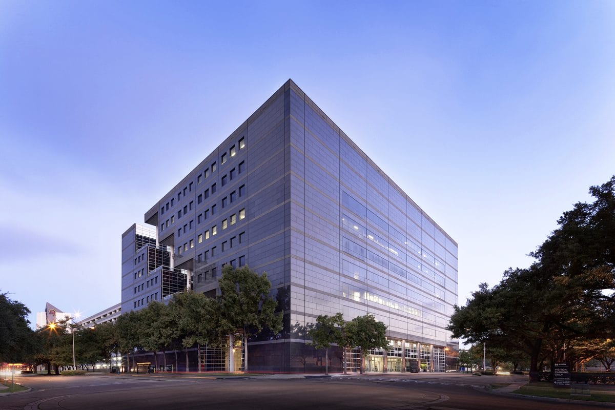 Colapso solar en Houston_ Sunnova despide a más de 700 empleados__