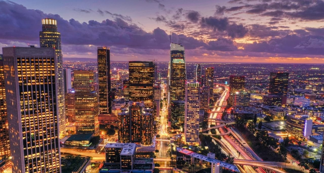 La luz que te enferma: el veneno invisible que altera tu sueño