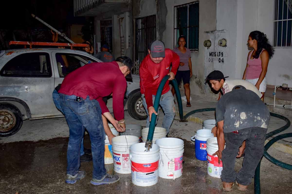 Crisis hídrica en Cancún Operativos intensificados por fallas de Aguakan Crisis hídrica en Cancún: Operativos intensificados por fallas de Aguakan