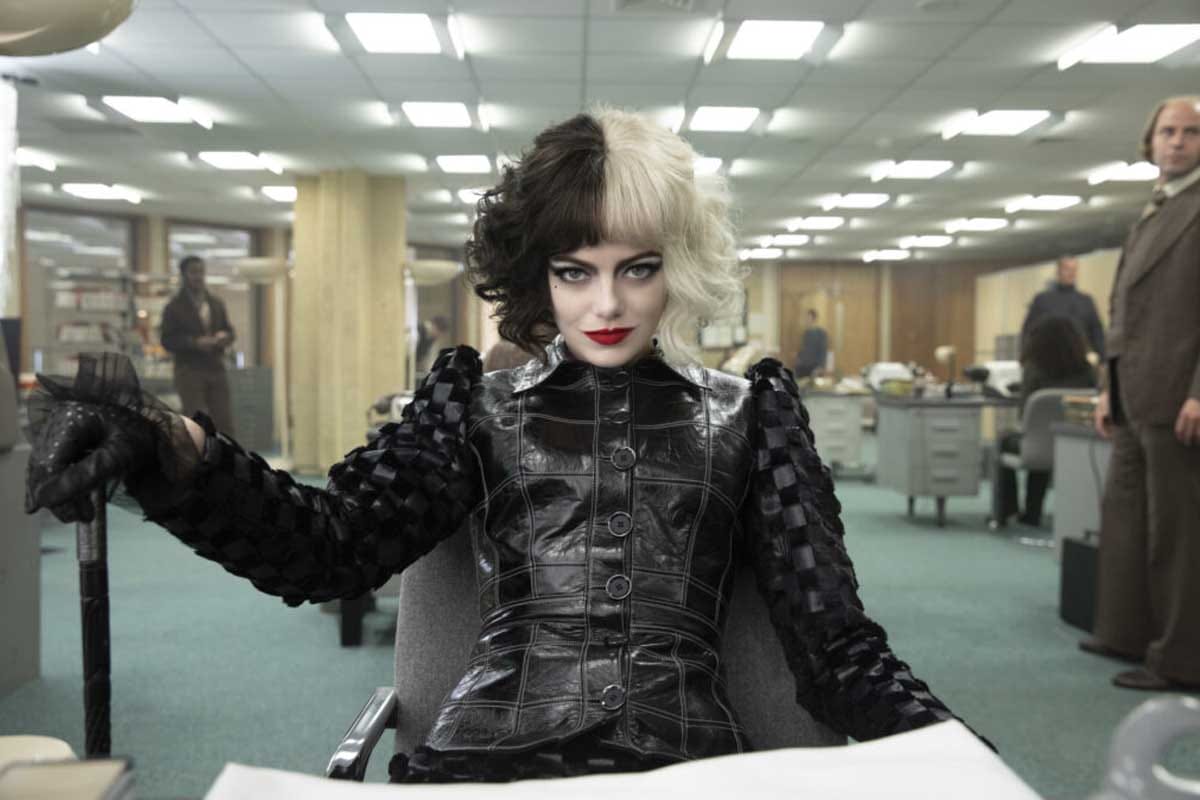 Cruella Cómo su moda punk sigue revolucionando las pasarelas Cruella: Cómo su moda punk sigue revolucionando las pasarelas