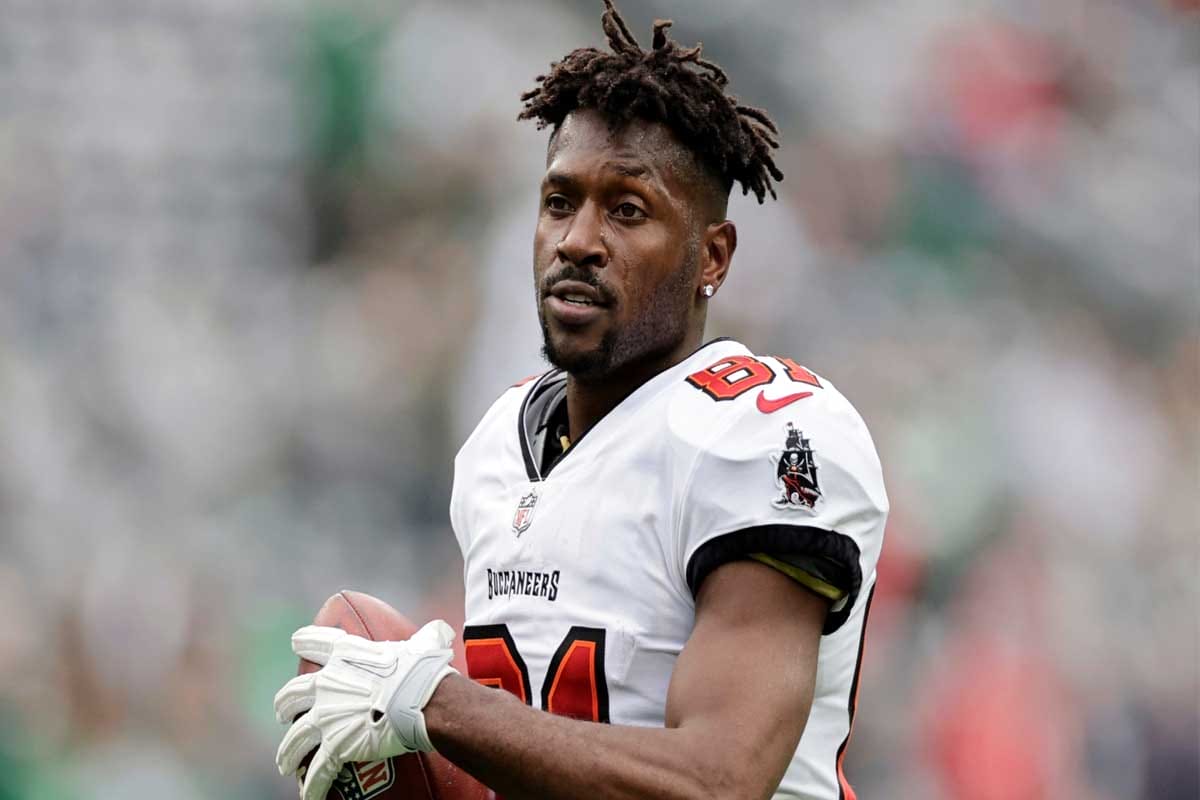 De Super Bowl a fugitivo: La caída final de Antonio Brown