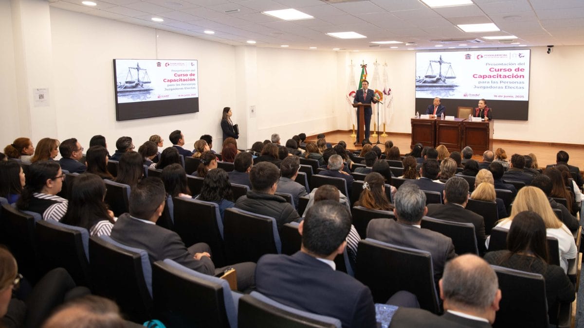Edomex capacita a sus nuevos jueces ante reforma nacional