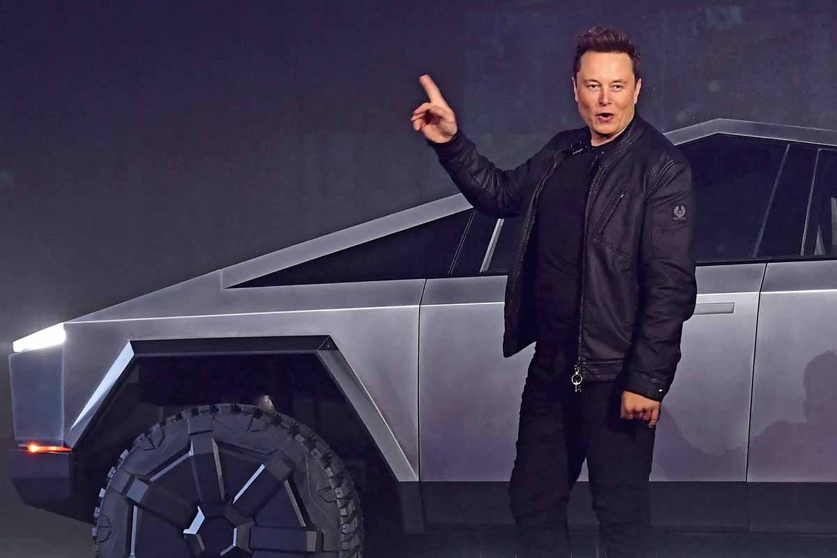 El Efecto Musk: Cómo sus polémicas políticas hunden a Tesla y su reputación